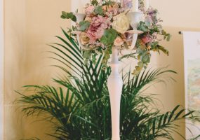 Trouwen in Toscane - bloemen bij ceremonie - funkybird - wedding design