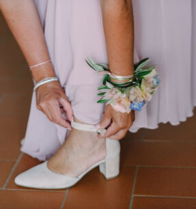 Wrist flowers by Funkybirdfirenze