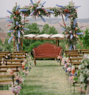 Tuscan wedding ceremony styling by Funkybirdfirenze