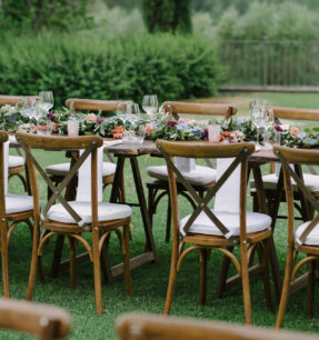 Tuscan wedding dinner styling by funkybirdfirenze